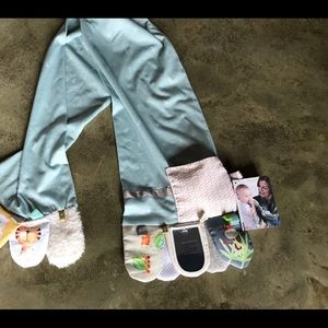 Demdaco Mommy and Me Activity Scarf